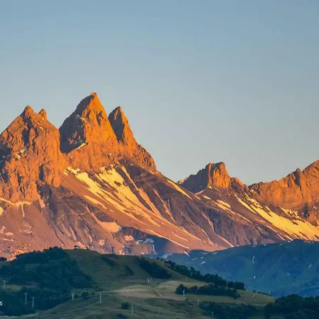 La Grange Des Aiguilles *